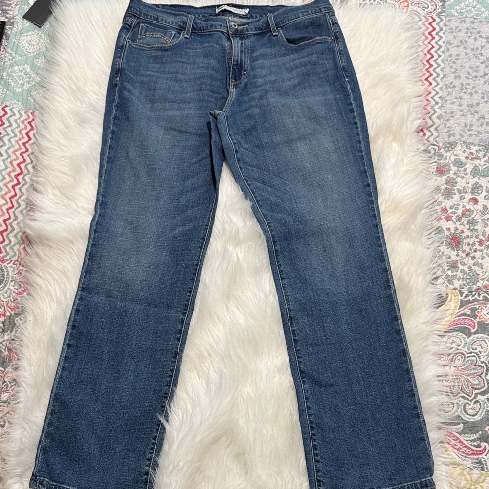 Levi's 505 Women's Straight Leg Jeans in Medium Blue Denim